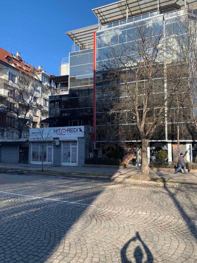Lilia 3 Self-Check In Apartment With Hot Water Despite Prevention In The Neighborhood, Food And Drink Shop Open Until 10 Pm And Free Parking Area Next Ot 24 Hours Food And Drink Shop And Free Parking Area София Экстерьер фото