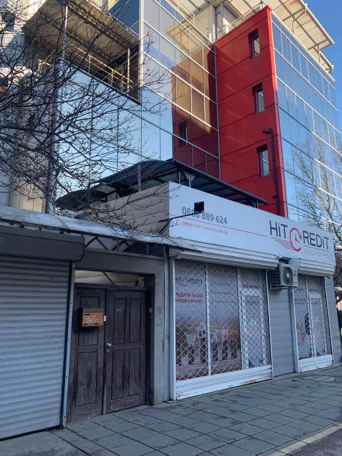 Lilia 3 Self-Check In Apartment With Hot Water Despite Prevention In The Neighborhood, Food And Drink Shop Open Until 10 Pm And Free Parking Area Next Ot 24 Hours Food And Drink Shop And Free Parking Area София Экстерьер фото