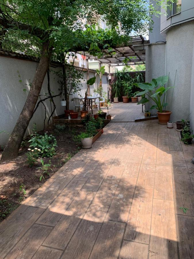 Lilia 3 Self-Check In Apartment With Hot Water Despite Prevention In The Neighborhood, Food And Drink Shop Open Until 10 Pm And Free Parking Area Next Ot 24 Hours Food And Drink Shop And Free Parking Area София Экстерьер фото